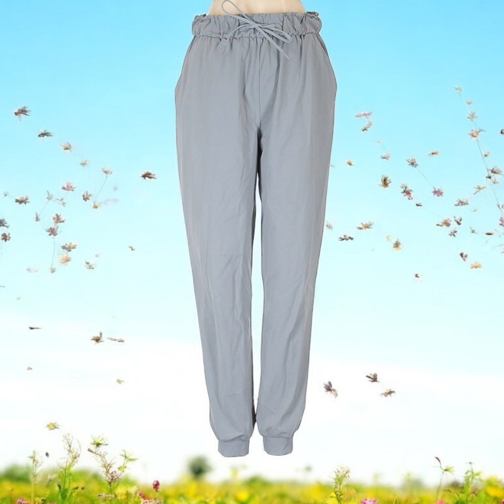 Lululemon Athletica gray casual pants / joggers. Silky smooth. Size 8
